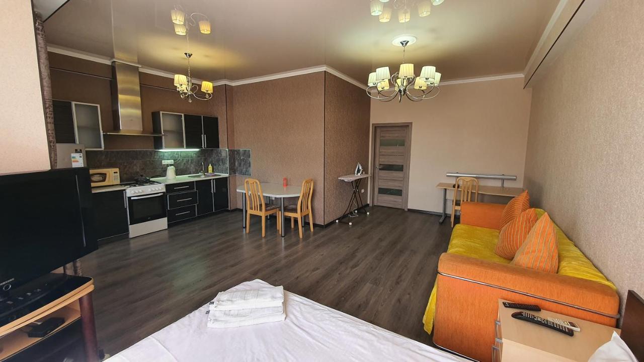 Orange Apartment With Panoramic View Бишкек Экстерьер фото